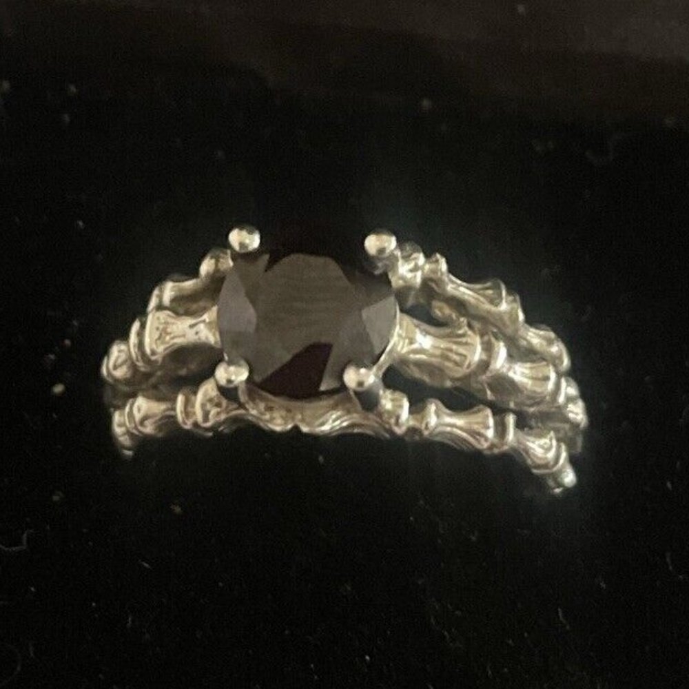 Antique STERLING SILVER BAMBOO/BONE GARNET RING Sz. 10 3/4